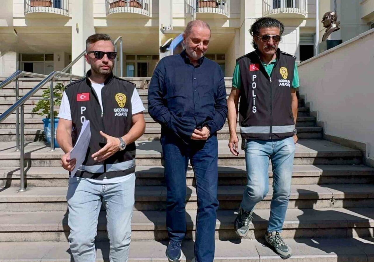 Muğla'nın Bodrum ilçesinde, Cumhurbaşkanına hakaret suçlamasıyla tutuklanıp tahliye edilen Levent