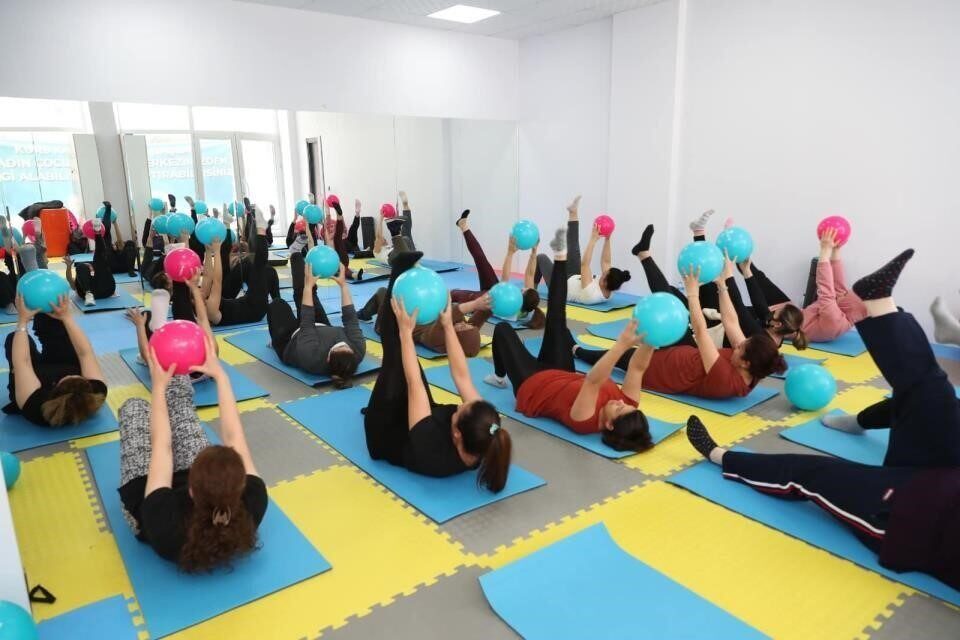Merkezefendi Belediyesi’nden kış spor okullarına kayıt süresinin uzatıldığına dair duyuru geldi. Merkezefendi Belediyesi, kış spor okulları programındaki kayıt sürelerini uzattı. Basketbol,
