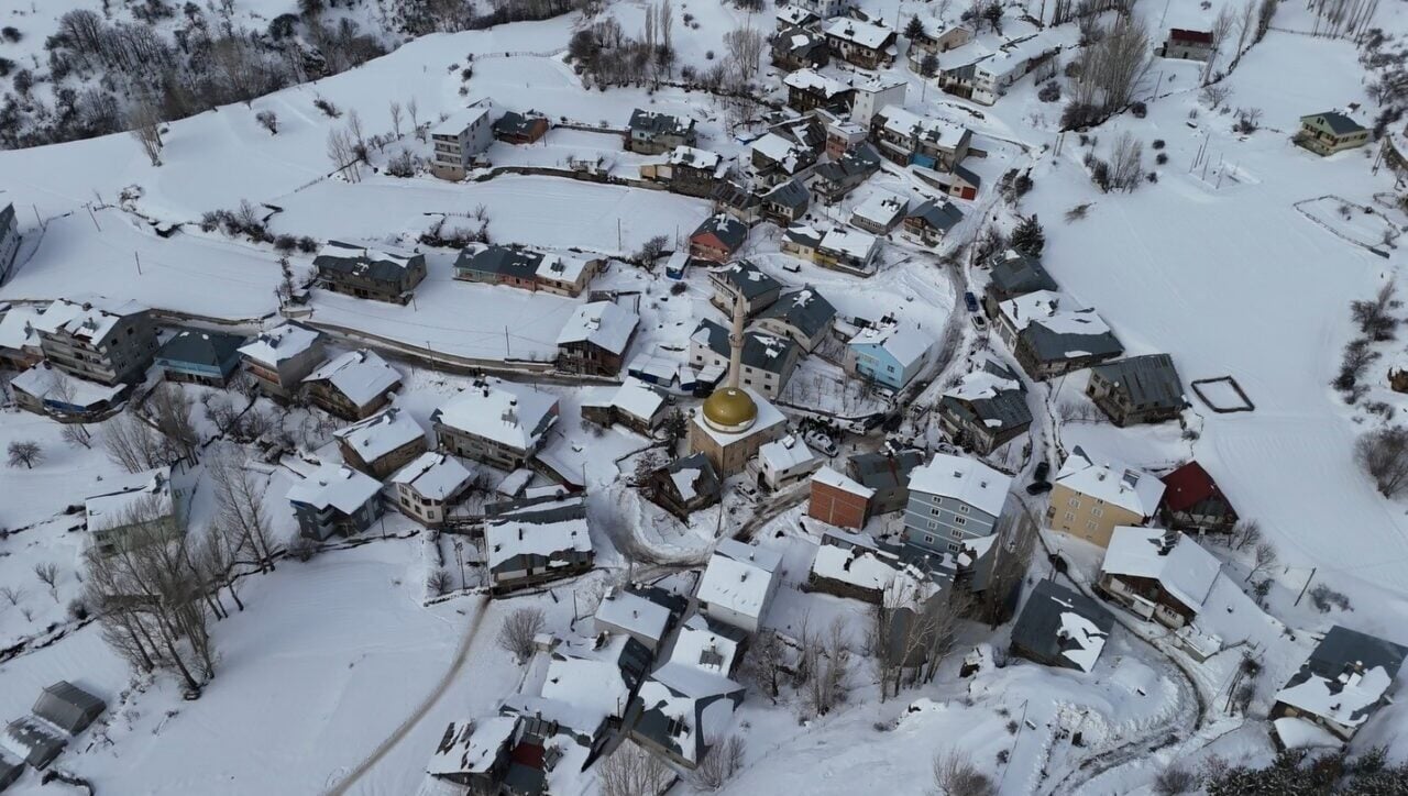 Meteoroloji 12. Bölge Müdürlüğü, Bayburt'un yüksek kesimlerinde artan kar yağışları