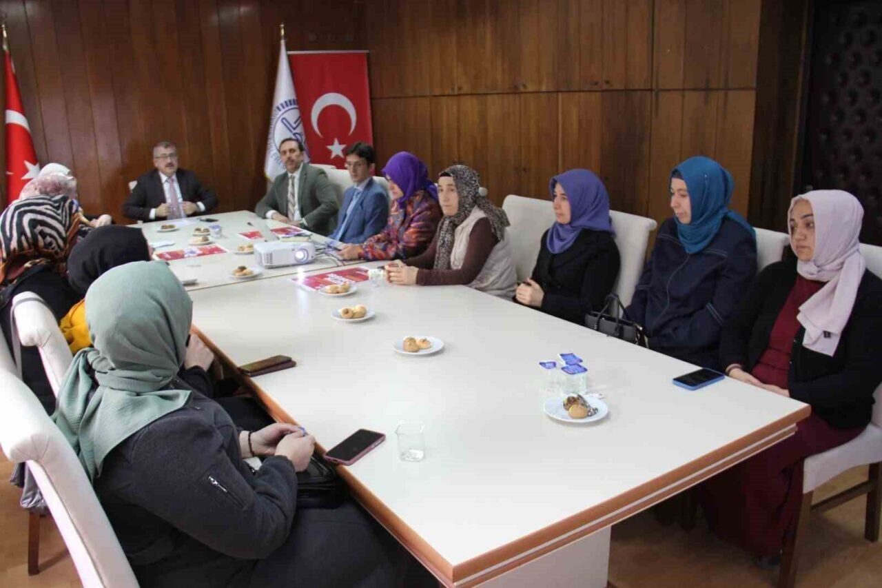 Kahramanmaraş merkezli depremin yıl dönümünde, Türkiye Diyanet Vakfı Muğla'da Hayır