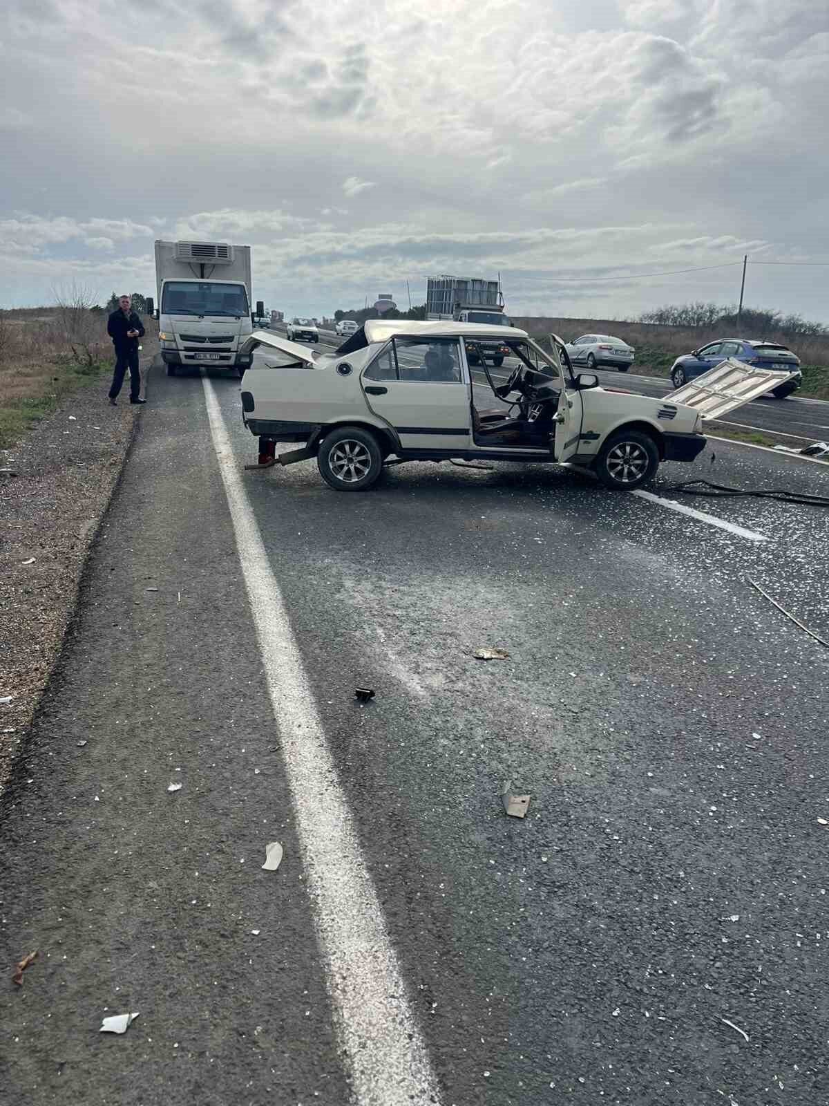 Muratlı-Tekirdağ karayolu üzerinde meydana gelen kazada İsmail K. ve Yılmaz