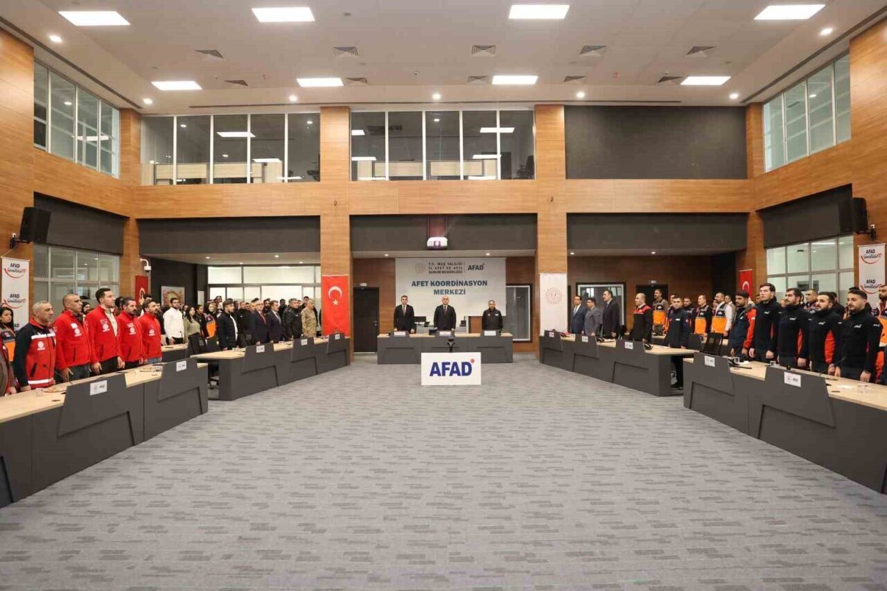 Muş'ta düzenlenen 'Destek AFAD Gönüllüleri Sertifika Dağıtım Töreni'nde 164 gönüllü