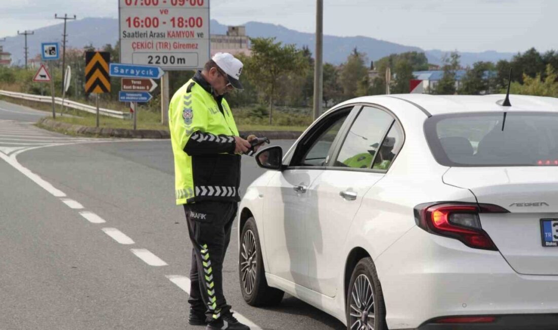 Ordu’da Trafik Denetimlerinde 12 Bin 471 Araç Kontrol Edildi, Ceza Yağdı Ordu'da son bir hafta içinde, trafik kazalarını önlemek amacıyla 12,471