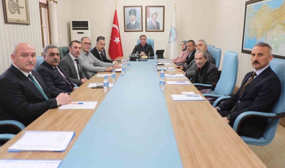 Organize Sanayi Bölgesi Müteşebbis Heyeti, Vali Aydoğdu’nun başkanlığında toplandı. Organize Sanayi Bölgesi Müteşebbis Heyeti toplantısı Vali Hamza Aydoğdu'nun başkanlığında
