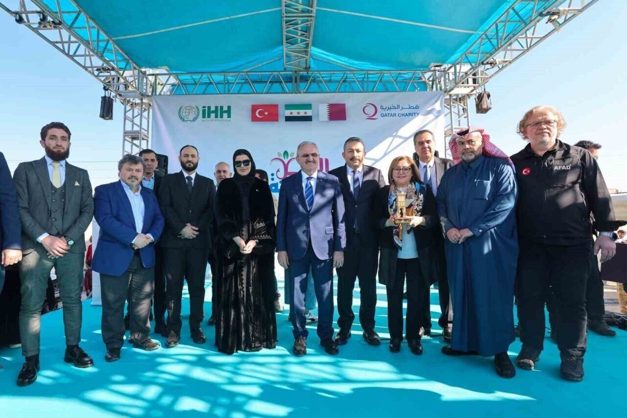 Gaziantep Büyükşehir Belediye Başkanı Fatma Şahin, Azez'deki Umut Şehri açılışında