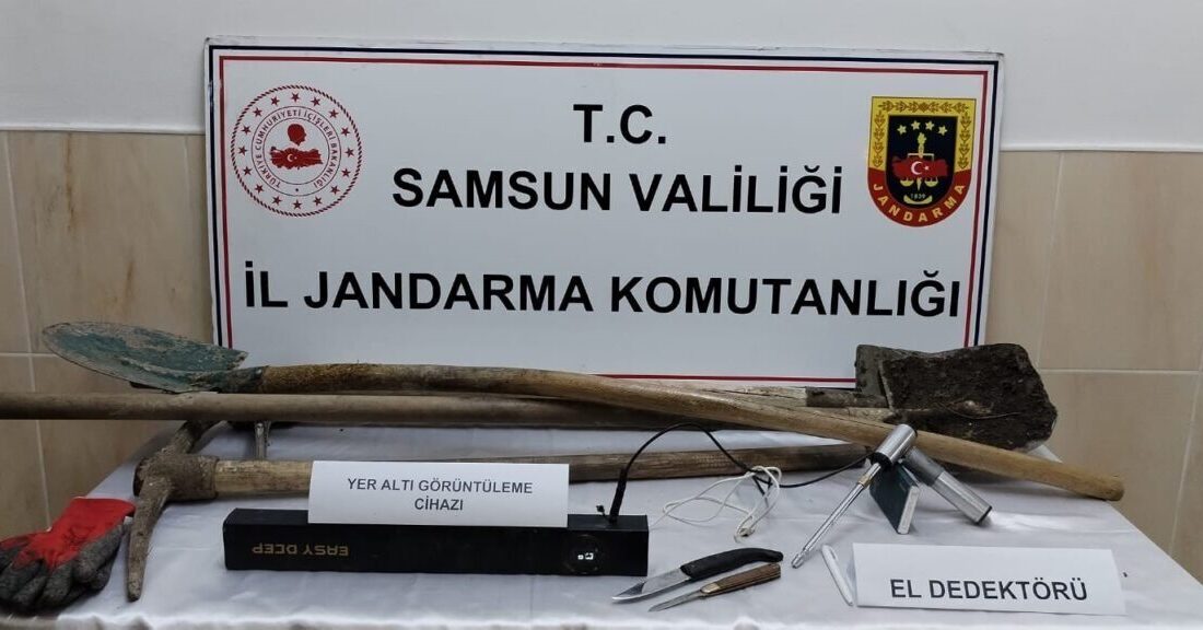Samsun’da ormanlık alanda kaçak kazı yapan 5 şahıs gözaltına alındı Samsun'un Alaçam ilçesinde ormanlık alanda kaçak kazı yapan İ.Ş., A.S.,