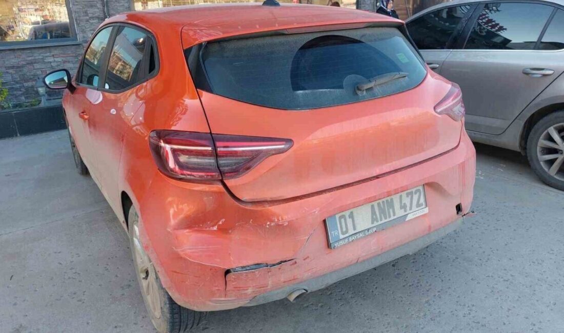 Samsun’da meydana gelen trafik kazasında bir kişi yaralandı Samsun'un İlkadım ilçesinde, Merve Ö. idaresindeki otomobilin Sibel S.'nin aracına