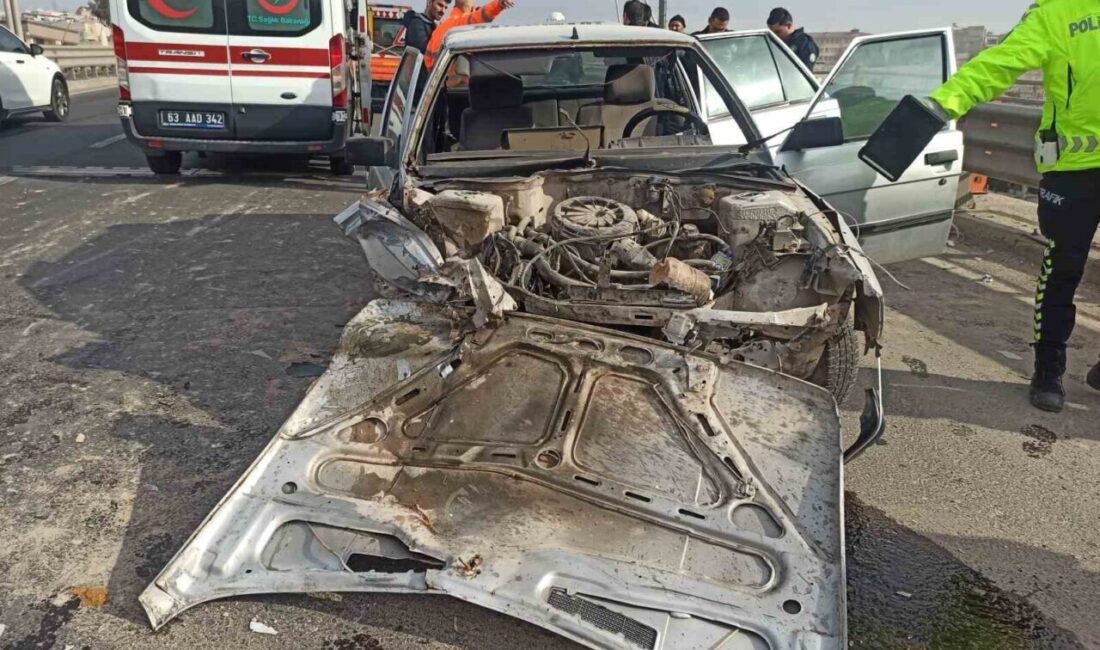 Şanlıurfa’da otomobil bariyerlere çarparak iki kişinin yaralanmasına neden oldu Şanlıurfa'nın Eyyübiye ilçesinde, 28 ACA 825 plakalı otomobil bariyerlere çarparak