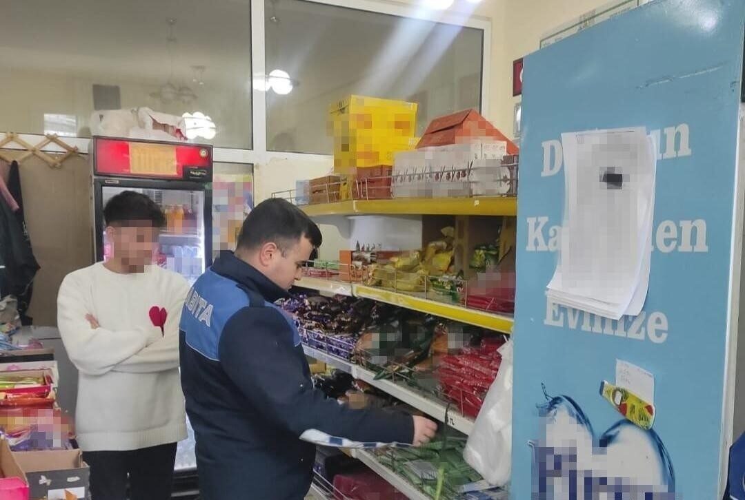 Turgutlu Belediyesi Zabıta Müdürlüğü, okul kantinlerinde kapsamlı denetimler gerçekleştirerek ürünlerin