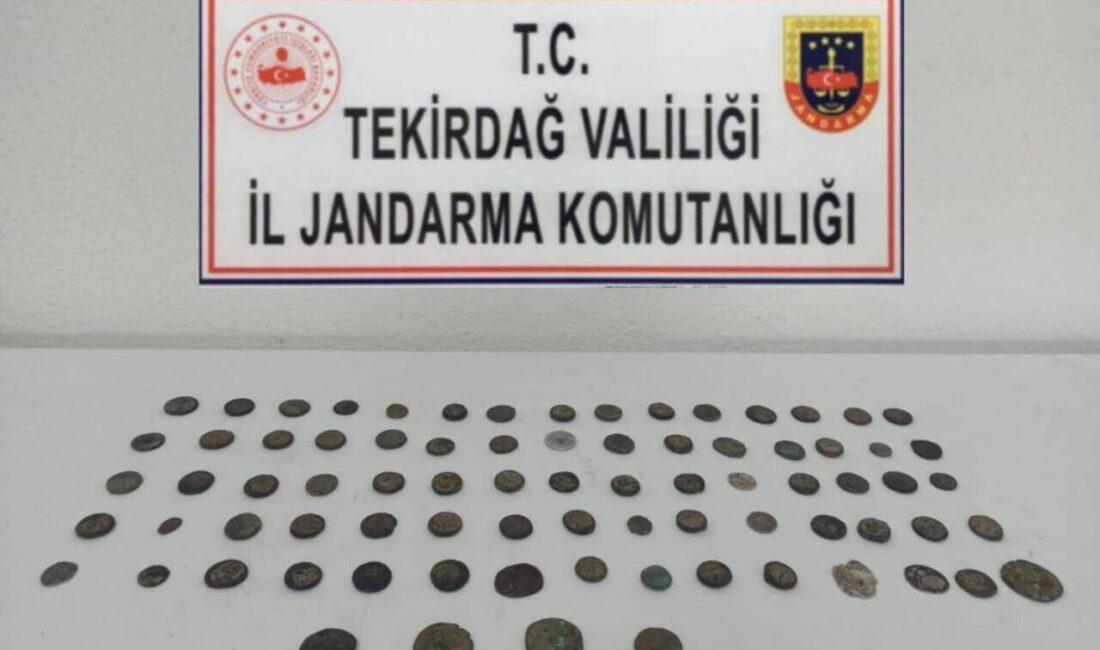 Tekirdağ’da Jandarma Ekipleri, Çorlu’da 79 Tarihi Sikke Buldu Tekirdağ İl Jandarma Komutanlığı, Çorlu Önerler Mahallesi'nde B.İ., O.B. ve