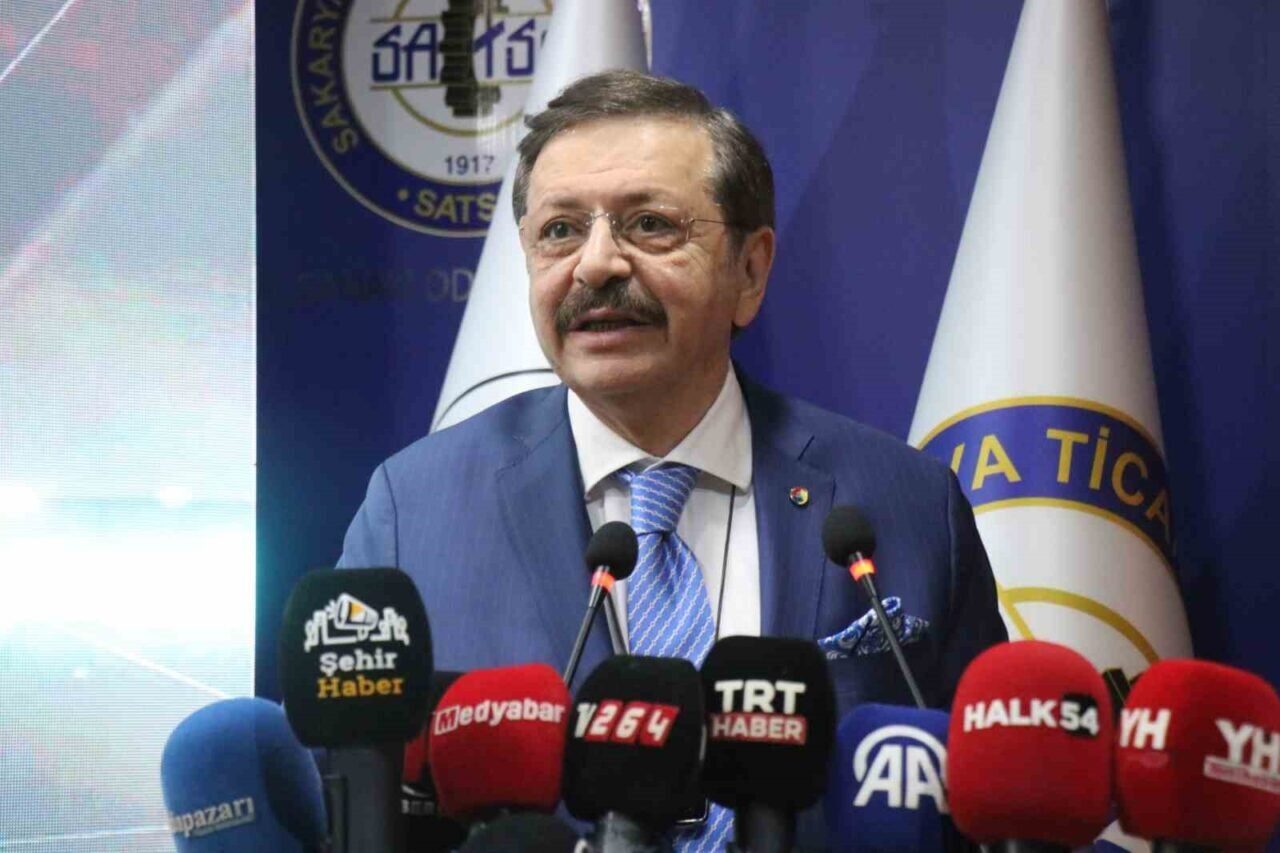 Türkiye Odalar ve Borsalar Birliği Başkanı Rifat Hisarcıklıoğlu, Sakarya'nın sanayi