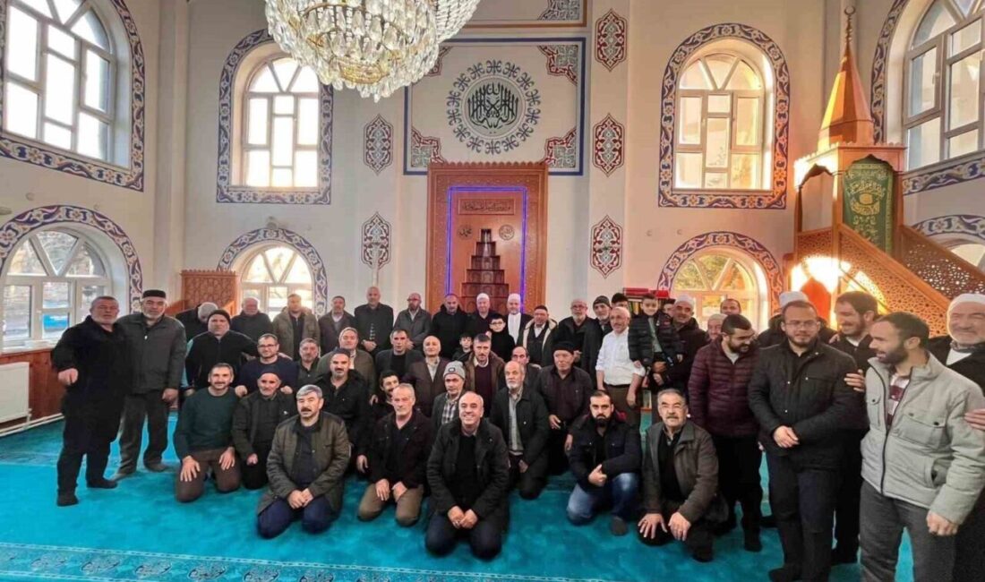 Tomarza’da Her Pazar Sabah Namazı Buluşmaları Camilerde Gerçekleşiyor Tomarza İlçe Müftülüğü, her hafta farklı bir camide sabah namazı