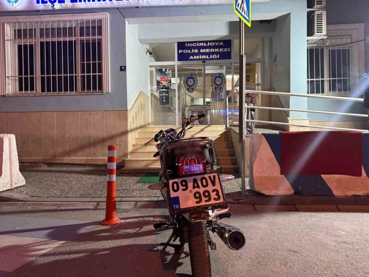 Aydın'ın İncirliova ilçesinde tek tekerlek üzerinde giden 17 yaşındaki A.Z.’ye,