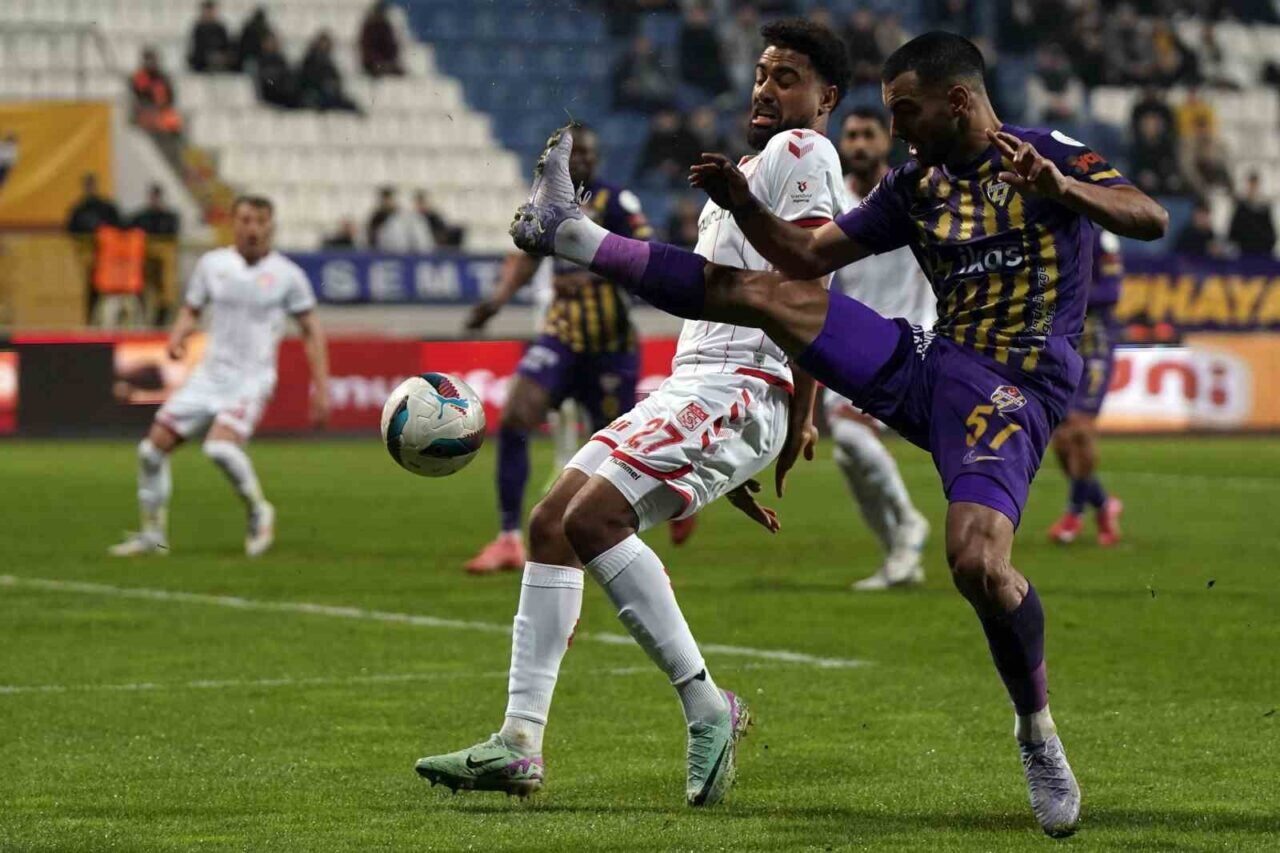 Trendyol Süper Lig'in 22. haftasında Eyüpspor, Sivasspor ile 0-0 berabere