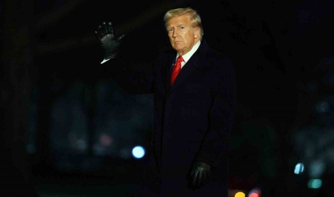 Trump’tan 19 Yaş Altı Cinsiyet Değiştirme Desteğine Yasağı İçeren Kararname ABD Başkanı Donald Trump, 19 yaş altındakilerin cinsiyet değişiminde federal