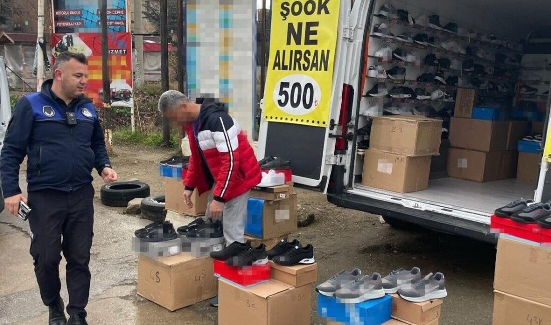 Turgutlu Belediyesi Denetim Ekipleri, Seyyar Satıcılar ve Kaldırım İşgalleri Üzerine Kontroller Gerçekleştirdi Turgutlu Belediyesi Zabıta Müdürlüğü, seyyar satıcılar, kaldırım işgalleri ve dilencilik