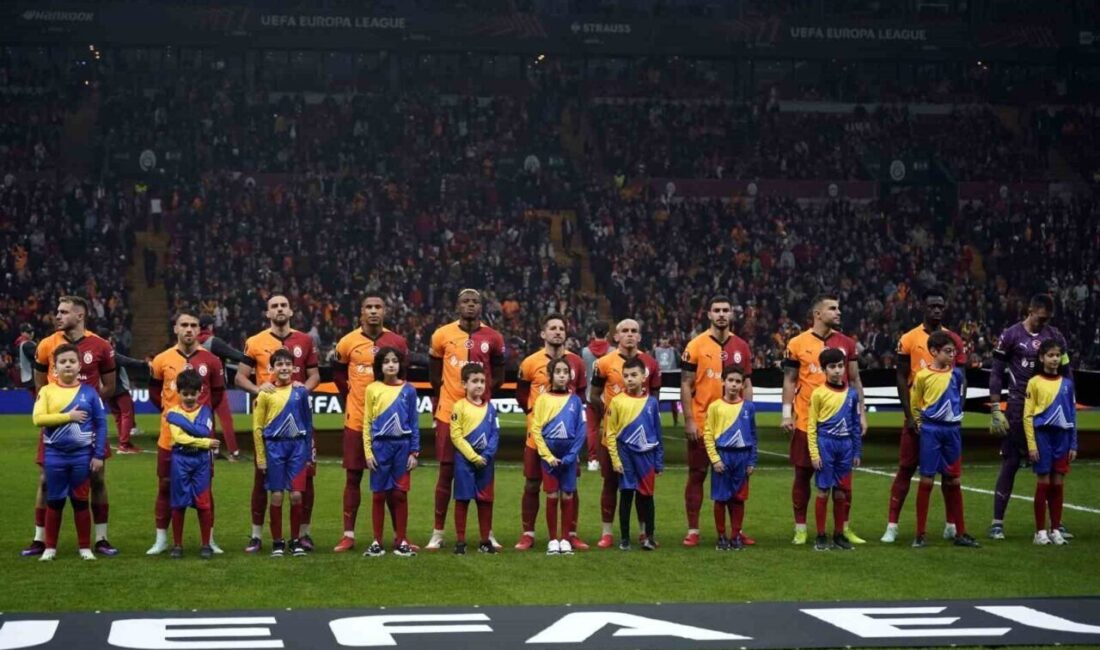 Galatasaray, UEFA Avrupa Ligi’nde Dinamo Kiev’i 1-0 Önde Tamamladı Galatasaray, UEFA Avrupa Ligi'nin 7. haftasında Dinamo Kiev'i ağırlayarak 15