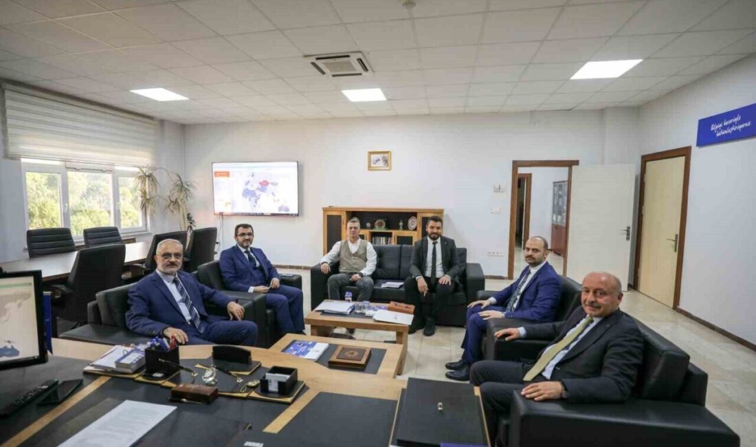SUBÜ ve Sakarya İl Göç İdaresi, Yabancı Öğrencilerin İkamet İşlemlerini Kolaylaştırmak İçin Toplandı Sakarya Uygulamalı Bilimler Üniversitesi (SUBÜ) ve Sakarya İl Göç İdaresi,