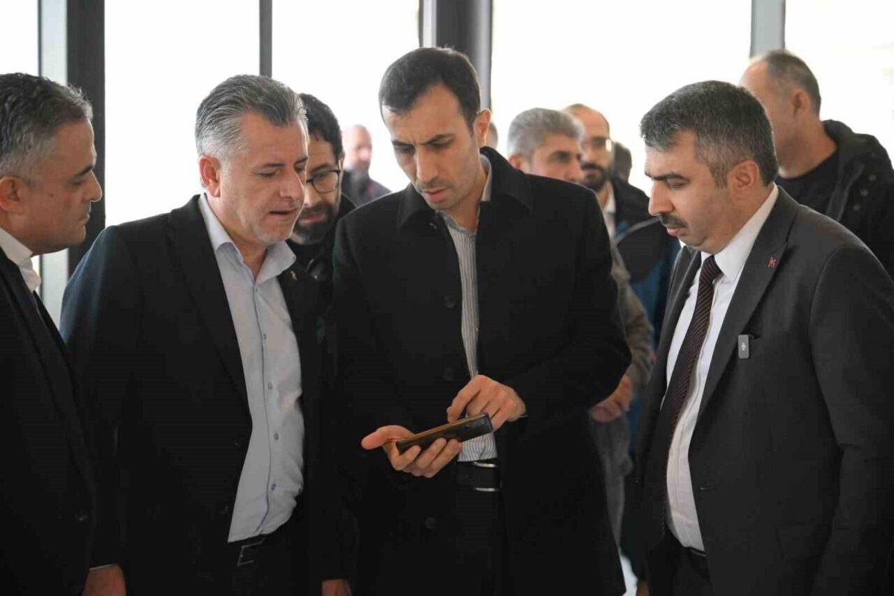 Yıldırım Belediye Başkanı Oktay Yılmaz, Doktor Sadık Ahmet Gençlik ve