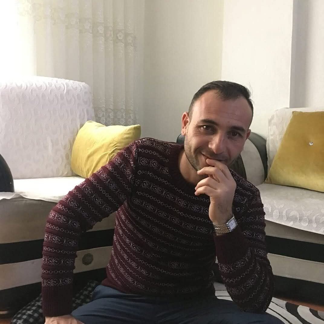 Yozgat'ın Akdağmadeni ilçesinde meydana gelen kazada, H.A. yönetimindeki otobüs, H.E.