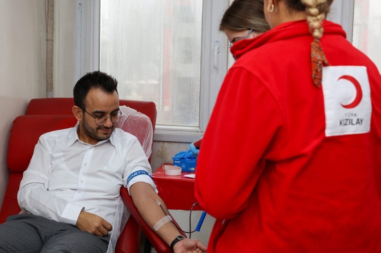 Yunusemre Belediyesi, Türk Kızılay ile iş birliği yaparak 100. Yıl