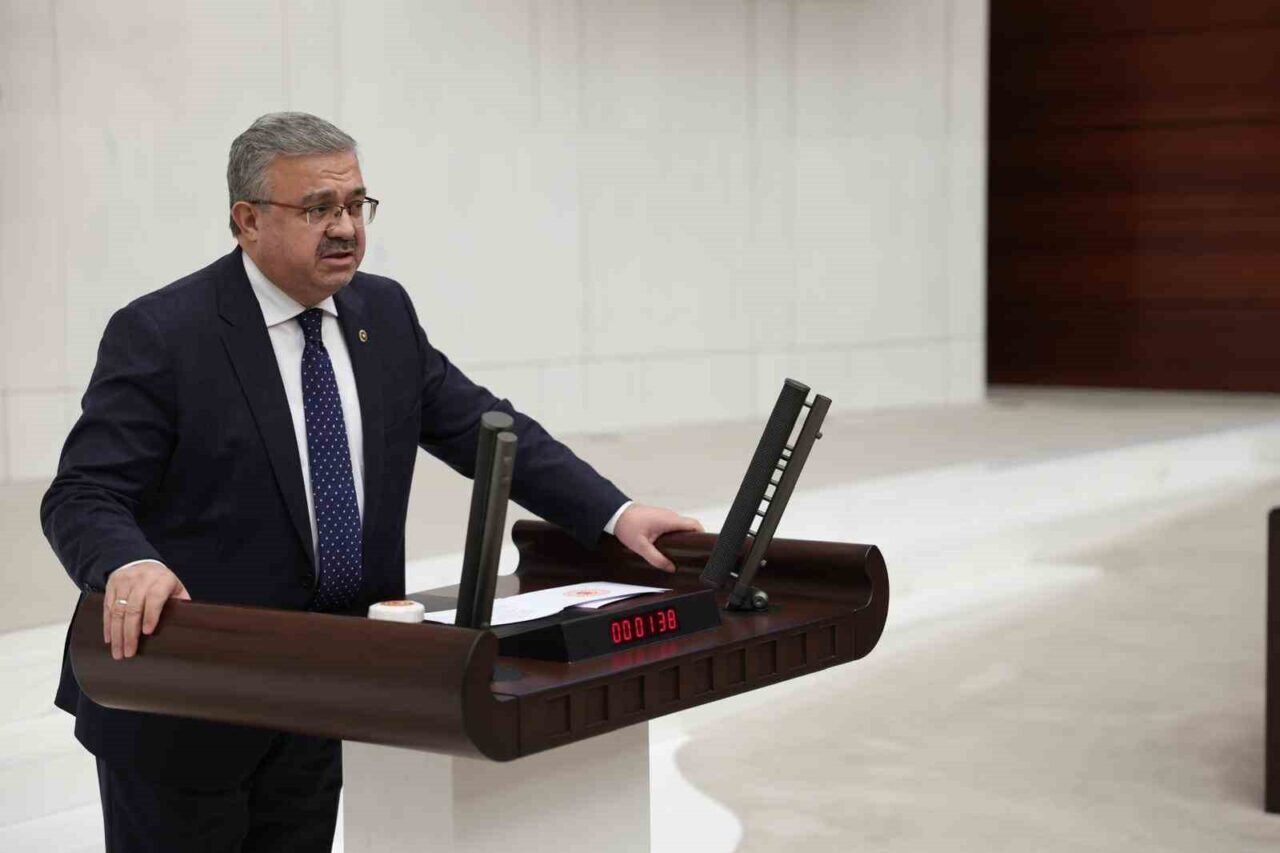 AK Parti Afyonkarahisar Milletvekili Av. İbrahim Yurdunuseven, TBMM'deki konuşmasında gazetecilerin