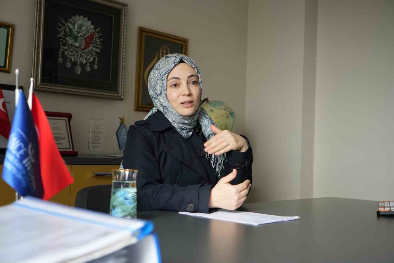 28 Şubat döneminde başörtüsü nedeniyle haksız yere gözaltına alınan Nuray
