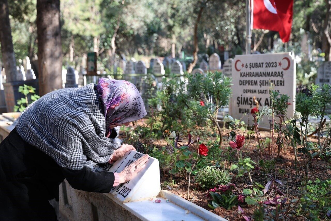 Kahramanmaraş'ta 6 Şubat depreminin ikinci yıl dönümünde yakınlarını kaybedenler, Kozan