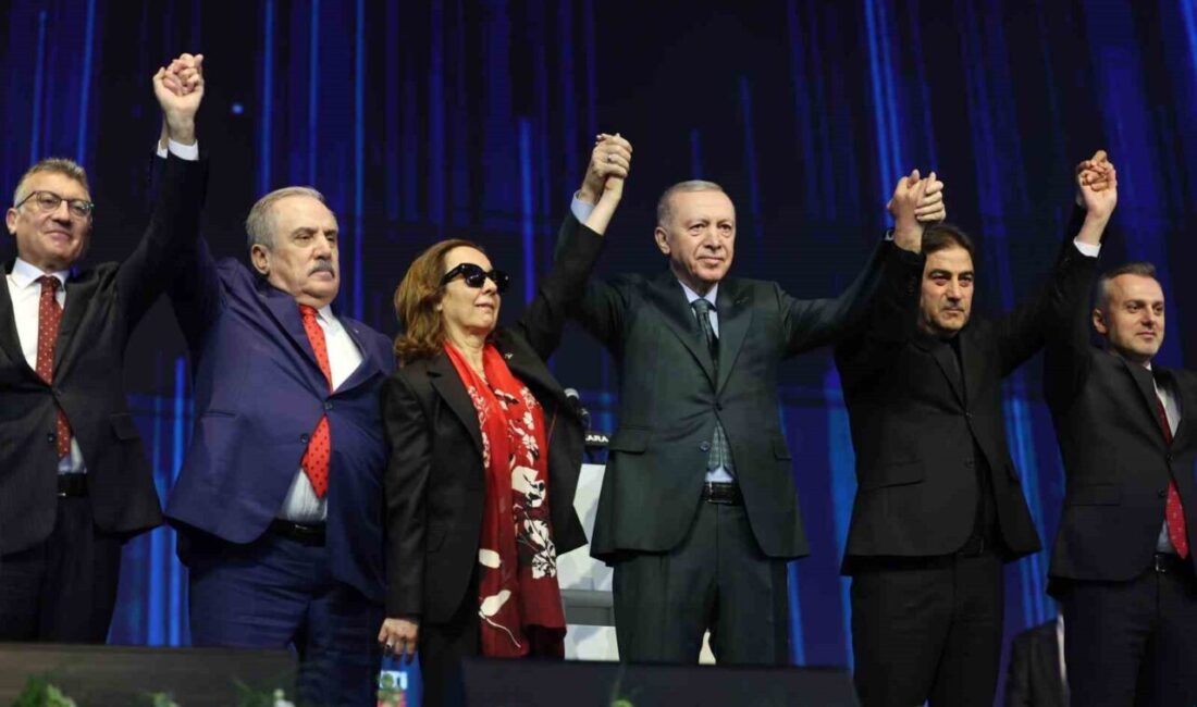 İYİ Parti ve Gelecek Partisi’nden İstifa Eden Milletvekilleri AK Parti’ye Katıldı İYİ Parti'den ayrılan İstanbul Milletvekilleri Mehmet Salim Ensarioğlu ve Ünal