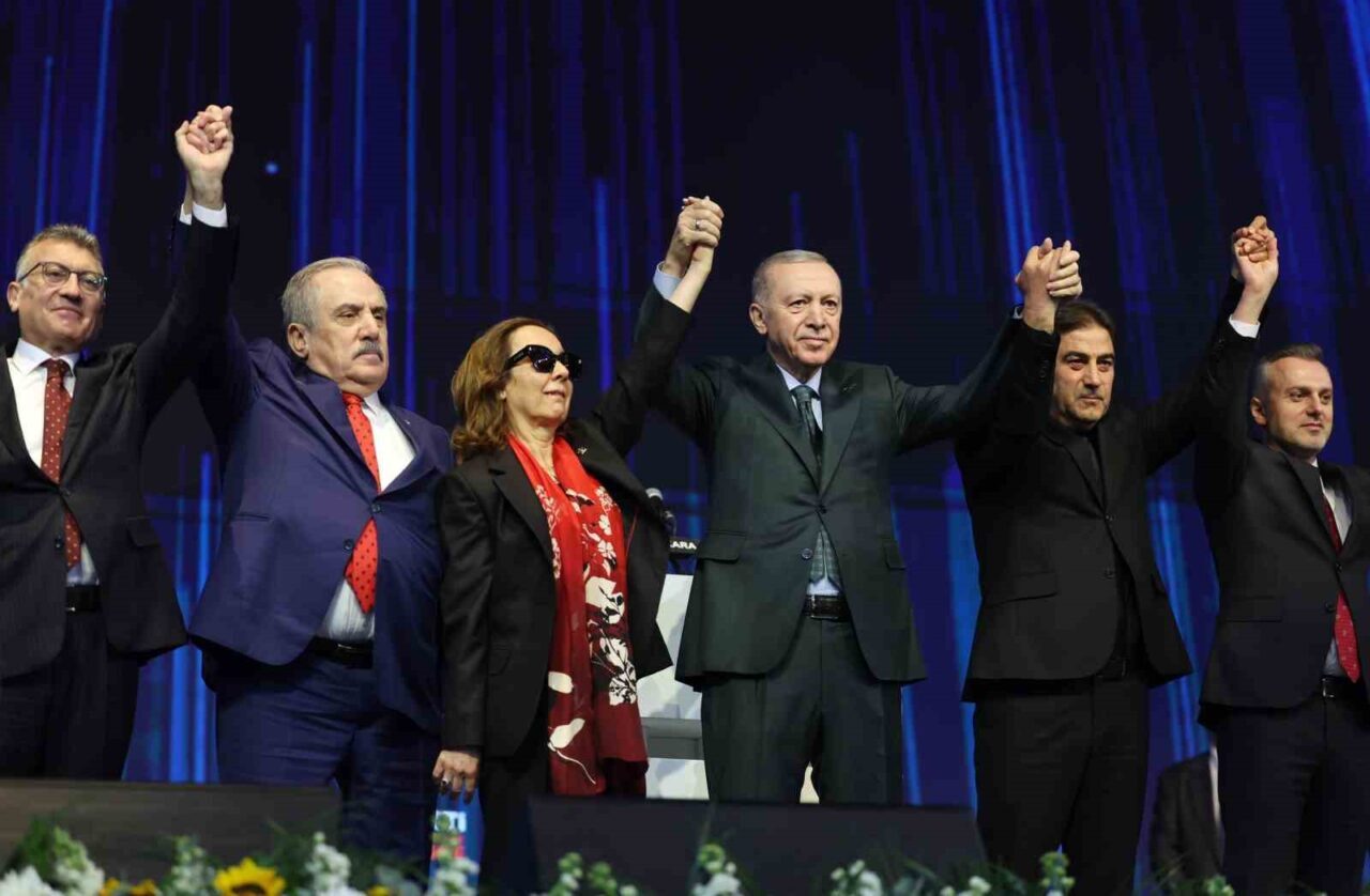İYİ Parti'den ayrılan İstanbul Milletvekilleri Mehmet Salim Ensarioğlu ve Ünal