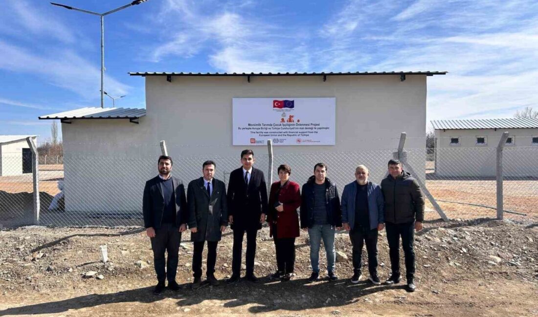 Konya'nın Akşehir ilçesinde, Çalışma ve Sosyal Güvenlik Bakanlığı'nın mevsimlik tarım