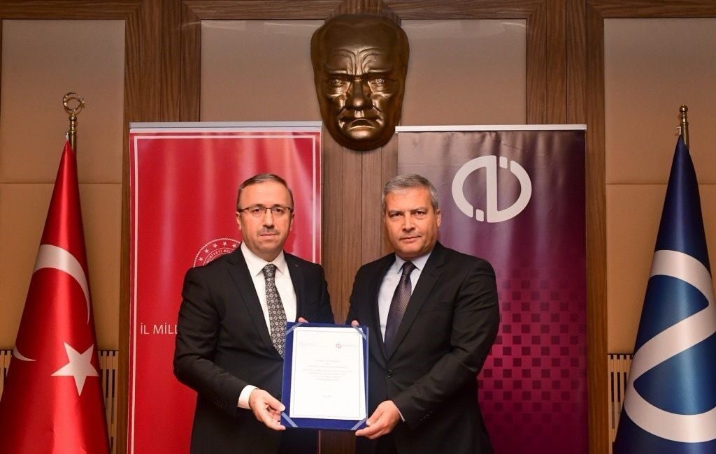 Anadolu Üniversitesi ve Eskişehir Milli Eğitim Müdürlüğü Arasında İş Birliği Protokolü İmzalandı Anadolu Üniversitesi ile Eskişehir İl Milli Eğitim Müdürlüğü, özel yetenekli