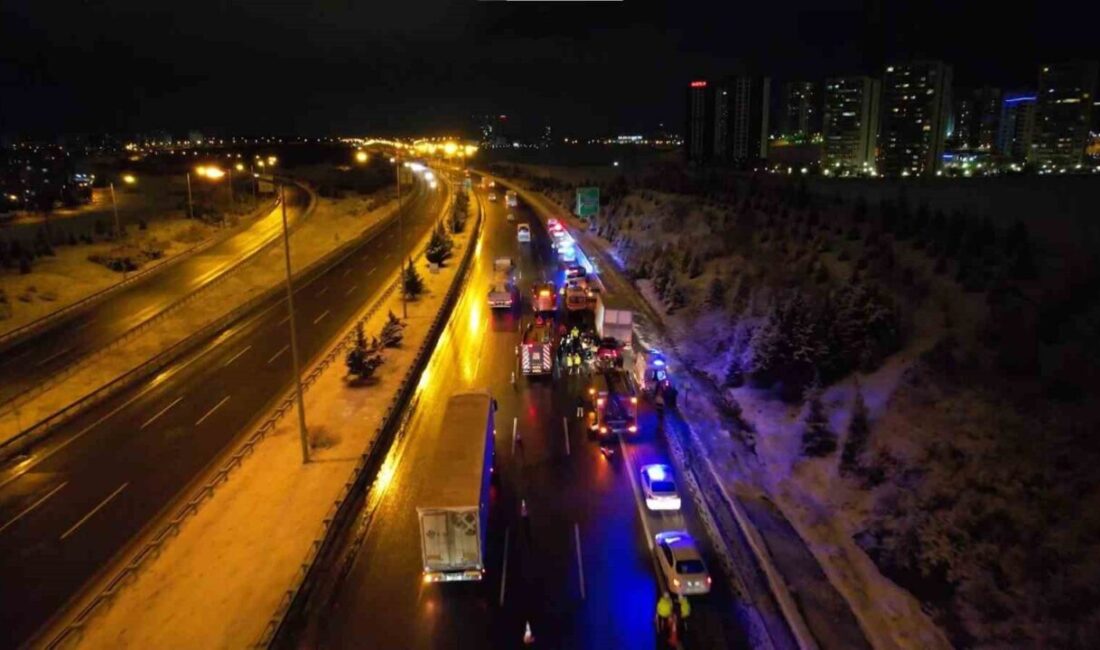 Ankara Çevre Yolu’nda otomobilin tıra çarpması sonucu bir kişi hayatını kaybetti Ankara Çevre Yolu'nda meydana gelen kazada, 34 SY 3769 plakalı