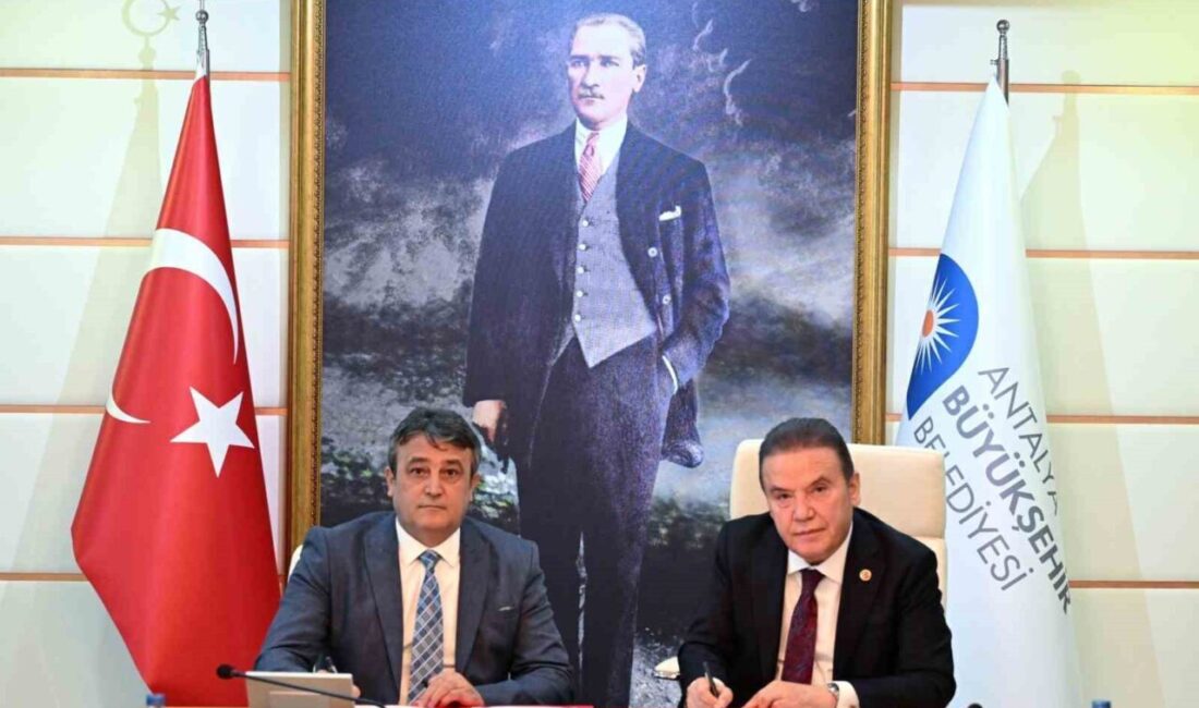 Antalya Büyükşehir Belediye Başkanı Muhittin Böcek, 8 bin 841 çalışanı