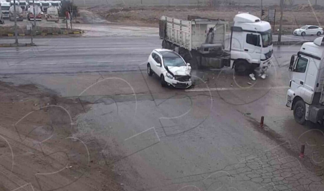 Kırıkkale’de KGYS Kameraları, Trafik Kazalarını Anbean Kaydetti Kırıkkale'de meydana gelen trafik kazaları, Kent Güvenlik Yönetim Sistemi kameralarına