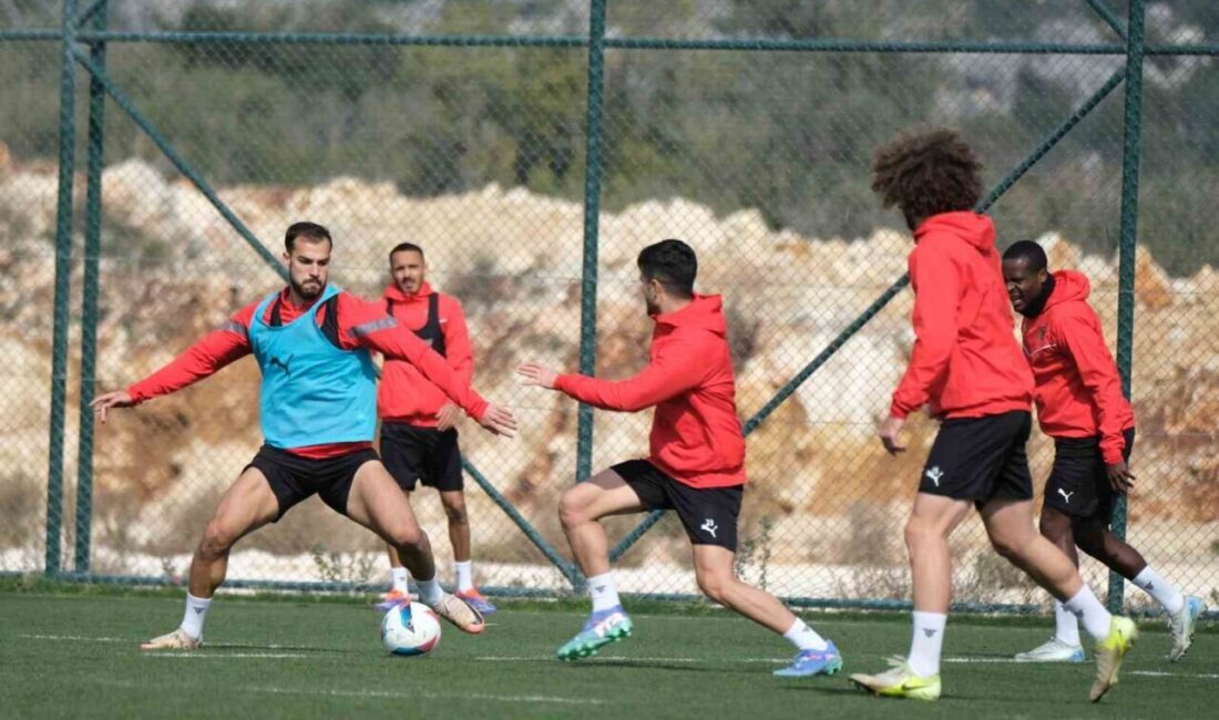 Hatayspor, Alanyaspor Maçı İçin Antrenmanlarını Sürdürdü Atakaş Hatayspor, Alanyaspor ile oynayacağı Trendyol Süper Lig maçı için
