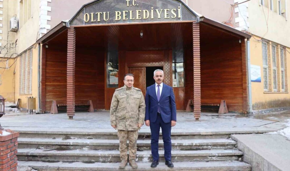 Tuğgeneral Engin Avcı, Oltu Belediye Başkanı Adem Çelebi’yi ziyaret ederek güvenlik konularını görüştü. Erzurum İl Jandarma Komutanı Tuğgeneral Doç. Dr. Engin Avcı, Oltu