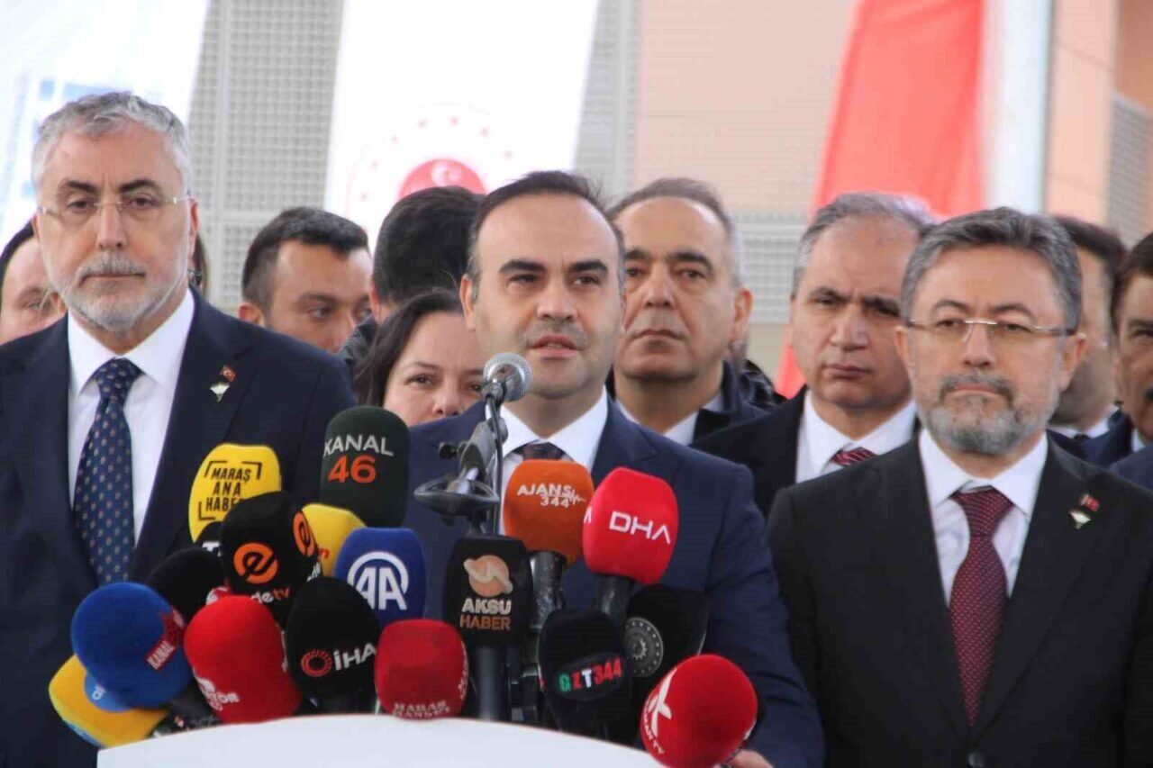 Kahramanmaraş'ta deprem felaketinin ikinci yıldönümünde konuşan Sanayi ve Teknoloji Bakanı