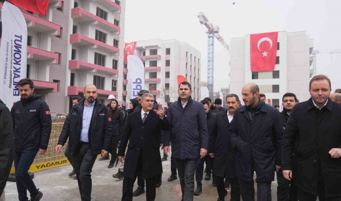 Bakan Kurum, Kahramanmaraş’taki esnaf Cemal Işık’ın direncini ve umut dolu sözlerini paylaştı Çevre, Şehircilik ve İklim Değişikliği Bakanı Murat Kurum, deprem sonrası