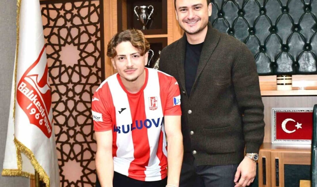 Balıkesirspor, Kuşadasıspor’dan Emir Şenocak’ı Kiralık Olarak Kadrosuna Dahil Etti Balıkesirspor, Kuşadasıspor'da forma giyen 23 yaşındaki orta saha oyuncusu Emir