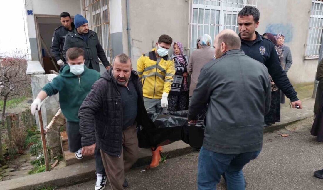 Samsun’da evinde ölü bulunan 62 yaşındaki adamın durumu paniğe yol açtı Samsun’un İlkadım ilçesinde ikamet eden 62 yaşındaki Mehmet Kahveci, evinin