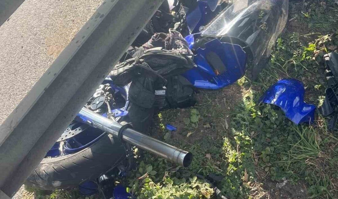 Karamürsel’de bariyere çarpan motosiklet kazasında sürücü ağır yaralandı Kocaeli'nin Karamürsel ilçesinde Mehmet G. yönetimindeki motosiklet, D-130 kara yolunda