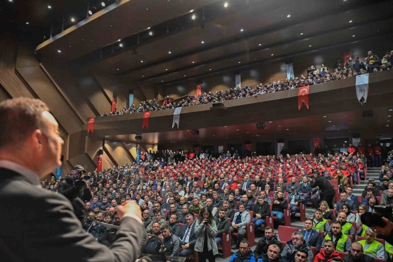 Balıkesir Büyükşehir Belediye Başkanı Ahmet Akın, depreme dayanıklı binaların inşasında