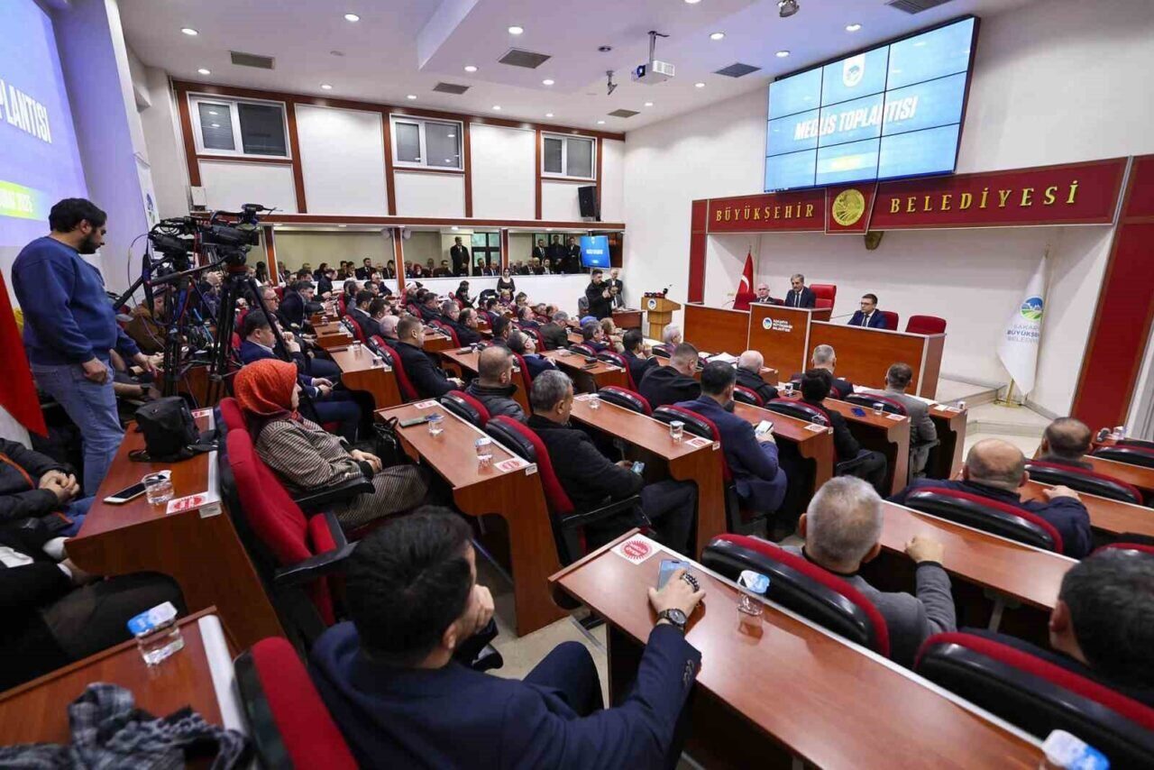Sakarya Büyükşehir Belediye Başkanı Yusuf Alemdar, Şubat Ayı Meclisi'nde kentsel