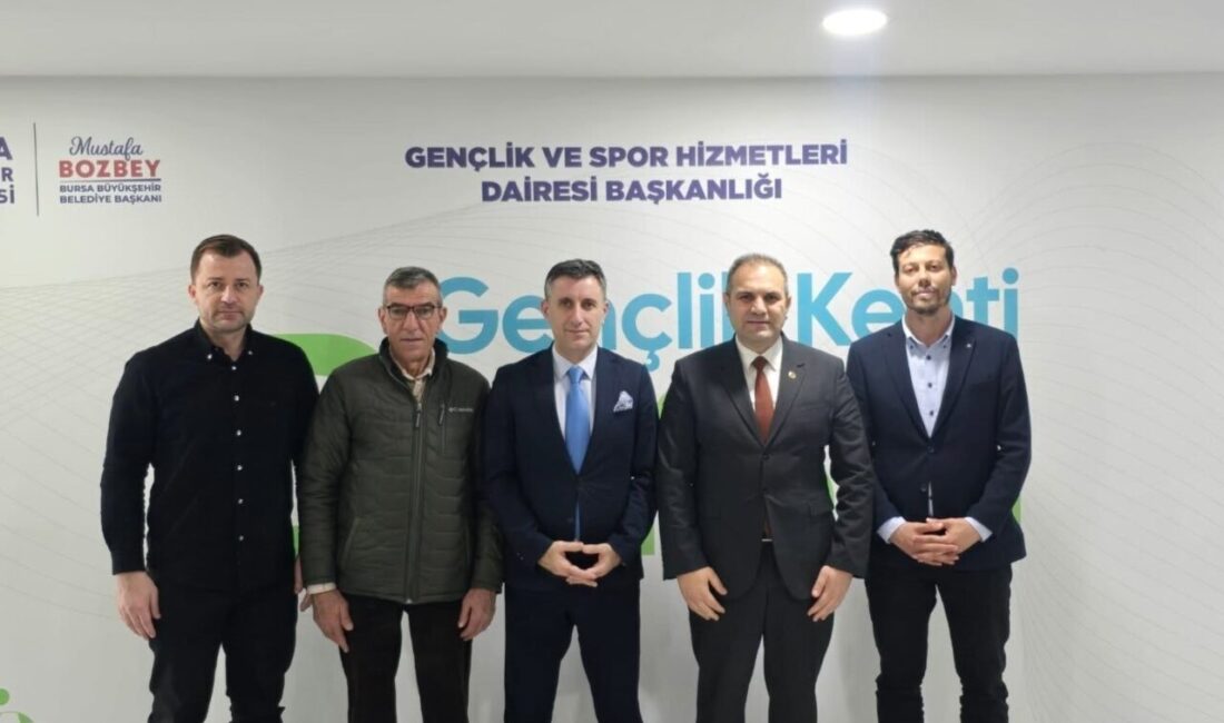 Bayırköy Belediye Başkanı Dilsiz, Bursa’dan gelen destek sözleriyle geleceğe umutla bakıyor Bilecik Bayırköy Belediye Başkanı Aykut Dilsiz, Bursa Büyükşehir Belediyesi Gençlik