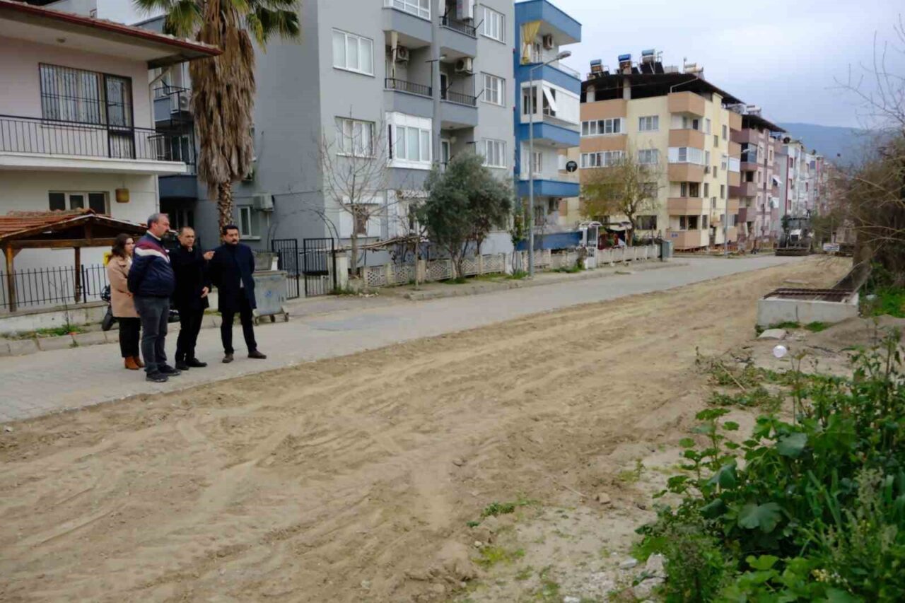 Kuyucak Belediye Başkanı Uğur Doğanca, Yeni Mahalle ve Mustafapaşa'da yürütülen