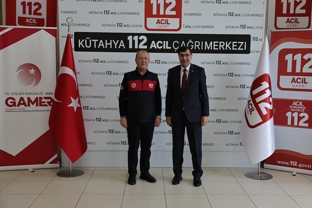 Kütahya Belediye Başkanı Eyüp Kahveci, 112 Acil Çağrı Merkezi’ni ziyaret