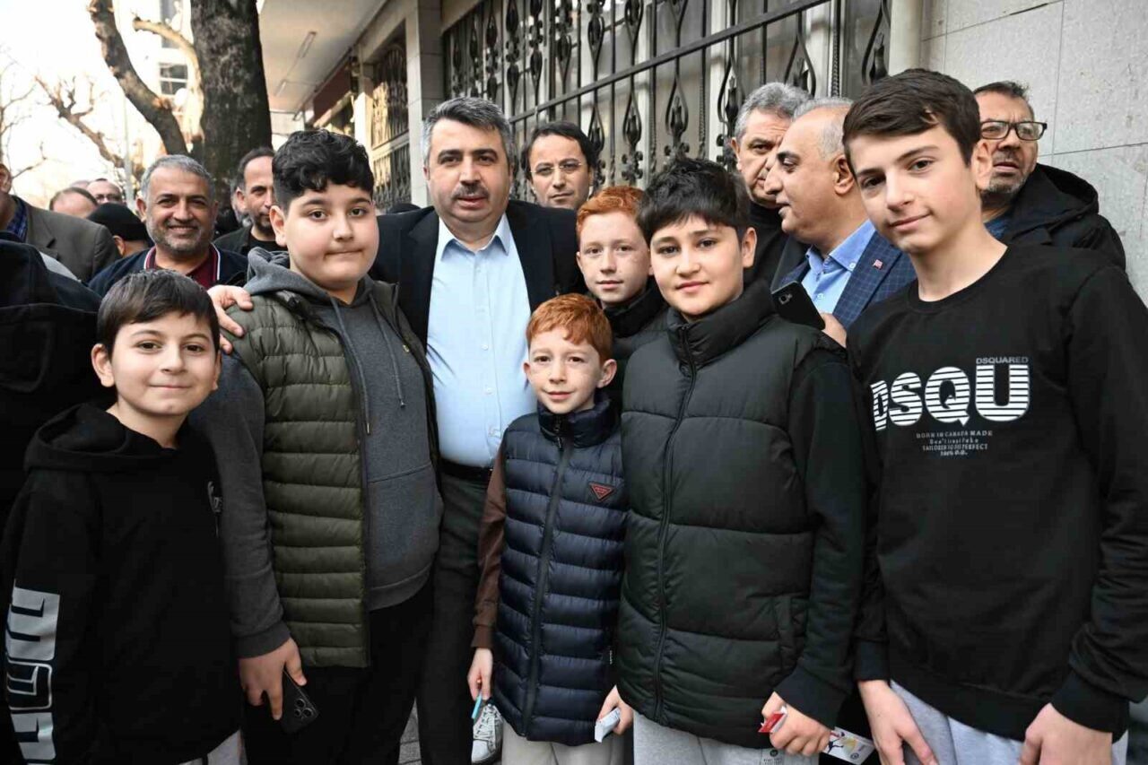Yıldırım Belediye Başkanı Oktay Yılmaz, Yeşilyayla Mahallesi'nde esnaf ve mahalle