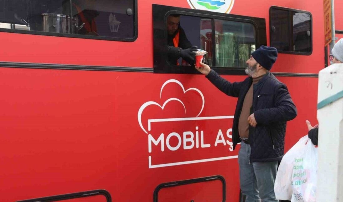 Samsun'un Atakum Belediyesi, soğuk kış günlerinde dışarı çıkan vatandaşlara ücretsiz