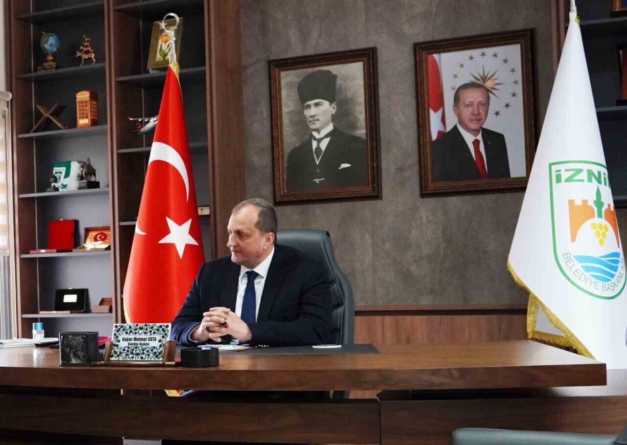 İznik Belediye Başkanı Kağan Mehmet Usta, Berat Kandili vesilesiyle yayımladığı